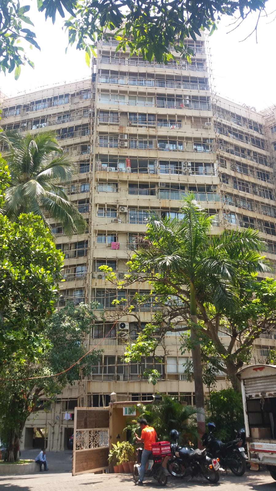 1½ BHK Flat on Rent in Bandra West - Kanti Apartments